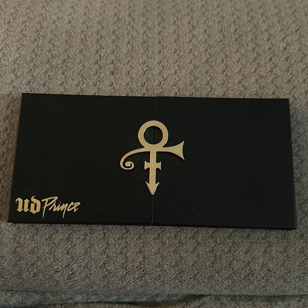 Urban Decay Prince Palette